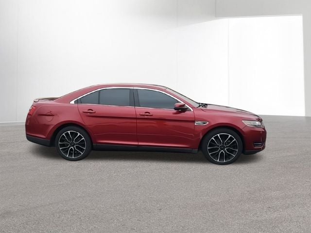 2018 Ford Taurus SEL