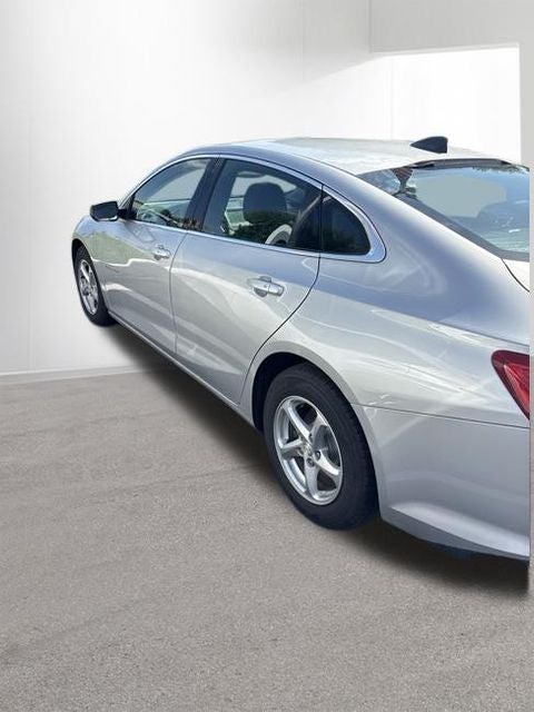 2017 Chevrolet Malibu LS 1LS