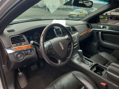 2015 Lincoln MKS Base