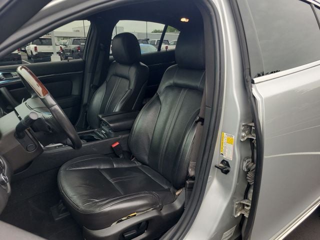 2015 Lincoln MKS Base