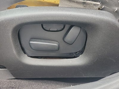 2015 Lincoln MKS Base