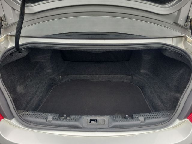 2015 Lincoln MKS Base