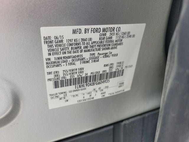 2015 Lincoln MKS Base