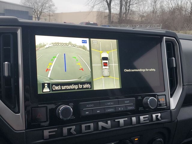 2025 Nissan Frontier SL