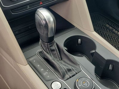 2021 Volkswagen Atlas 3.6L V6 SE w/Technology R-Line