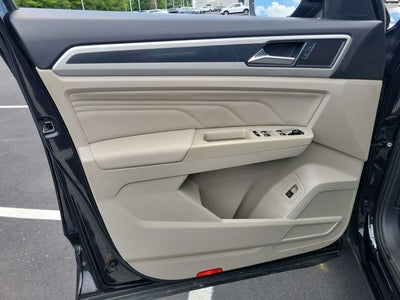 2021 Volkswagen Atlas 3.6L V6 SE w/Technology R-Line