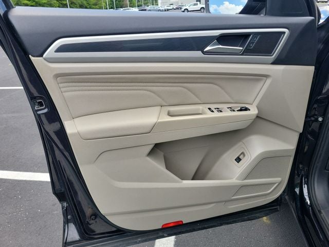 2021 Volkswagen Atlas 3.6L V6 SE w/Technology R-Line
