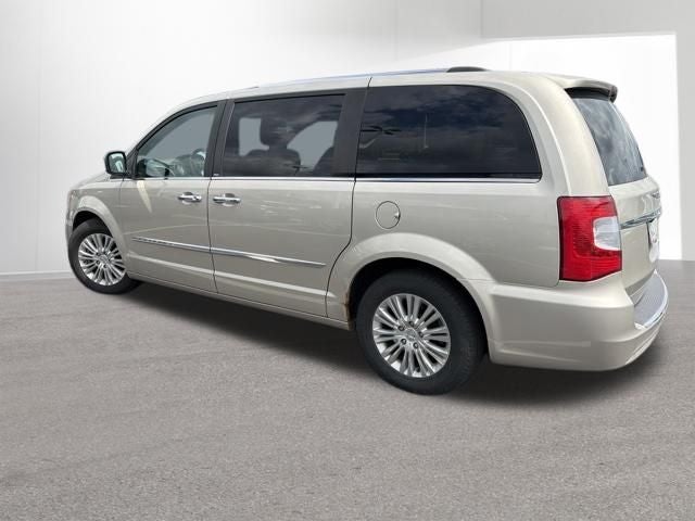 2013 Chrysler Town & Country Limited