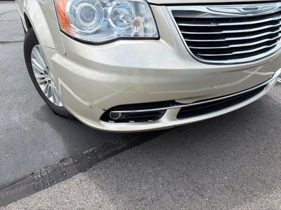 2013 Chrysler Town & Country Limited