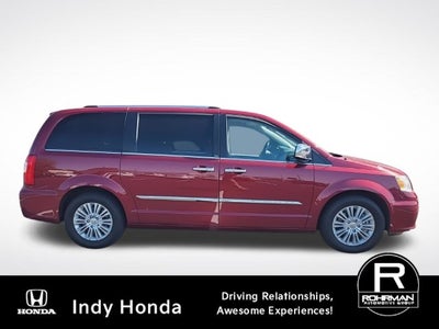 2012 Chrysler Town & Country Limited