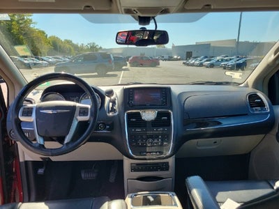 2012 Chrysler Town & Country Limited