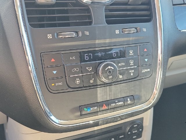 2012 Chrysler Town & Country Limited