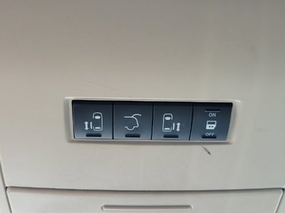 2012 Chrysler Town & Country Limited