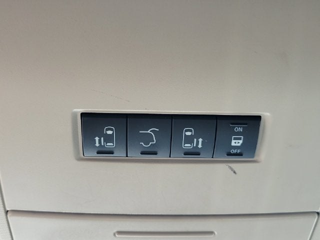 2012 Chrysler Town & Country Limited