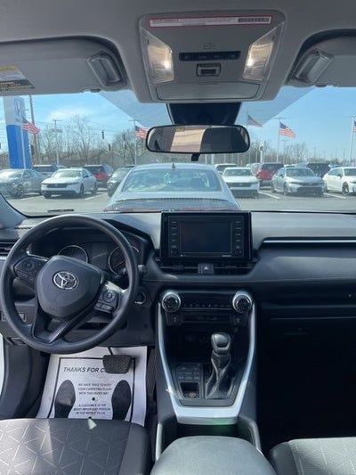 2022 Toyota RAV4 XLE