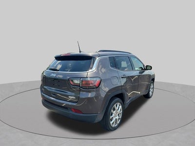 2022 Jeep Compass Latitude Lux
