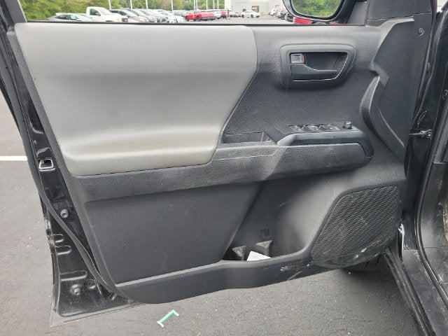 2022 Toyota Tacoma SR V6