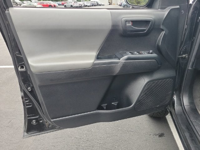 2022 Toyota Tacoma SR V6