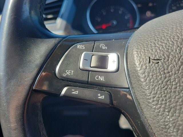 2018 Volkswagen Tiguan 2.0T SEL