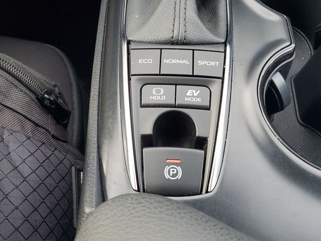 2020 Toyota Camry Hybrid LE