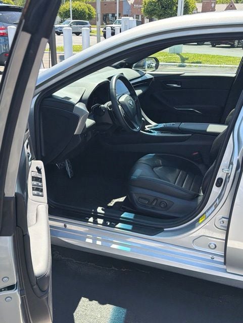2020 Toyota Avalon XSE