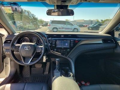 2020 Toyota Camry SE