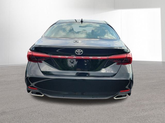 2022 Toyota Avalon XLE