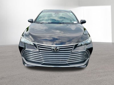 2022 Toyota Avalon XLE