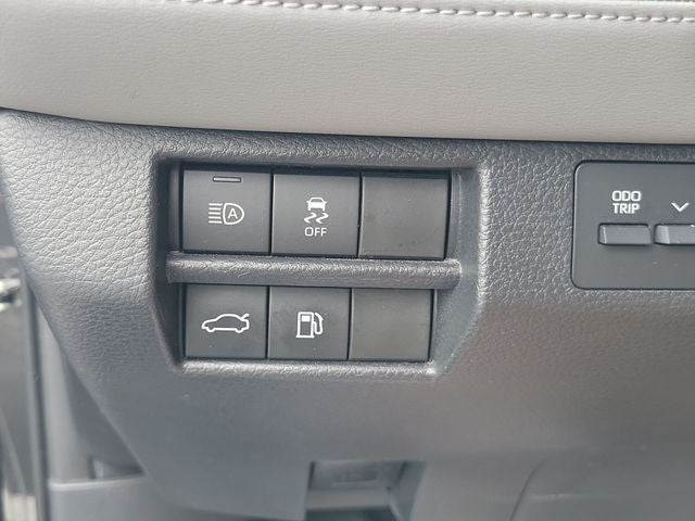 2022 Toyota Avalon XLE
