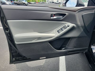 2022 Toyota Avalon XLE