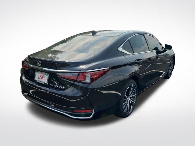2024 Lexus ES 250