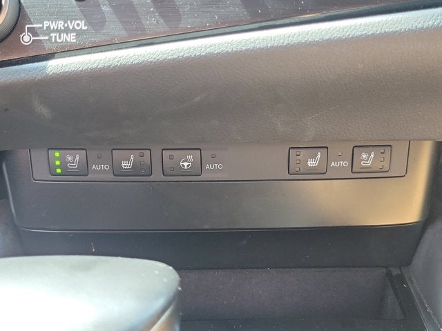 2024 Lexus ES 250