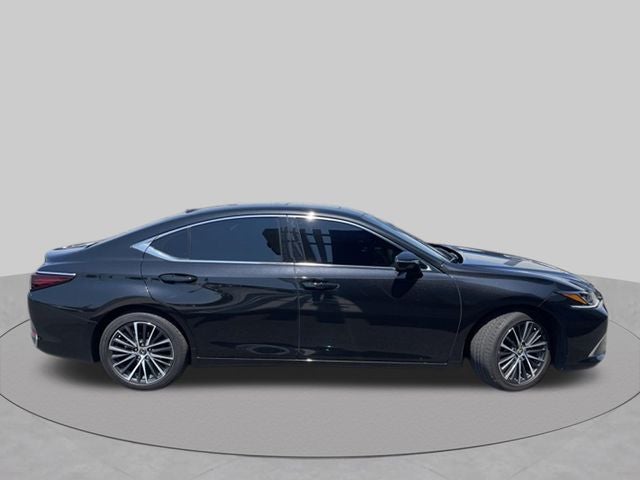 2024 Lexus ES 250