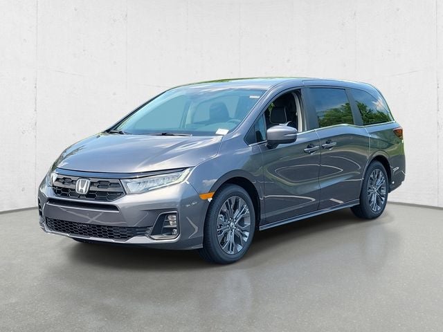 2026 Honda Odyssey Touring's photo