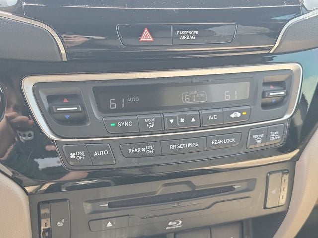 2022 Honda Pilot Touring 8 Passenger