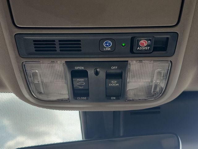 2022 Honda Pilot Touring 8 Passenger