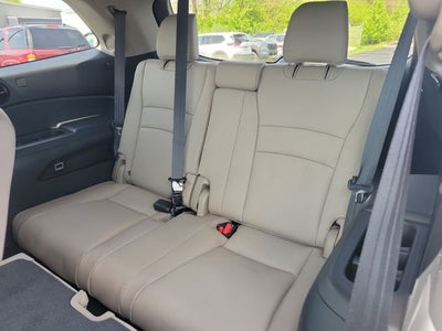 2022 Honda Pilot Touring 8 Passenger