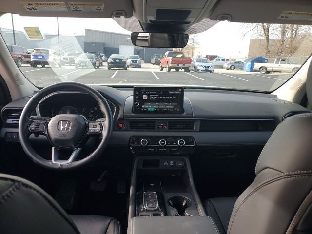 2023 Honda Pilot EX-L 8 Passenger