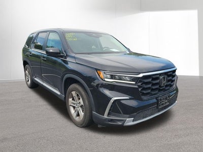 2023 Honda Pilot EX-L 8 Passenger