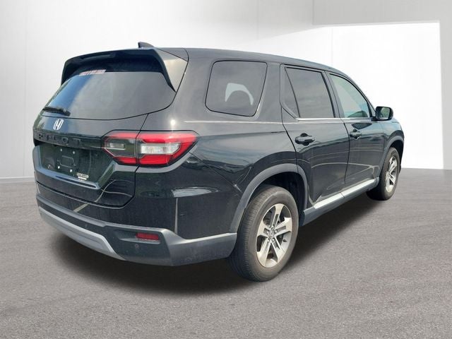 2023 Honda Pilot EX-L 8 Passenger