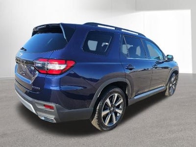 2024 Honda Pilot Touring