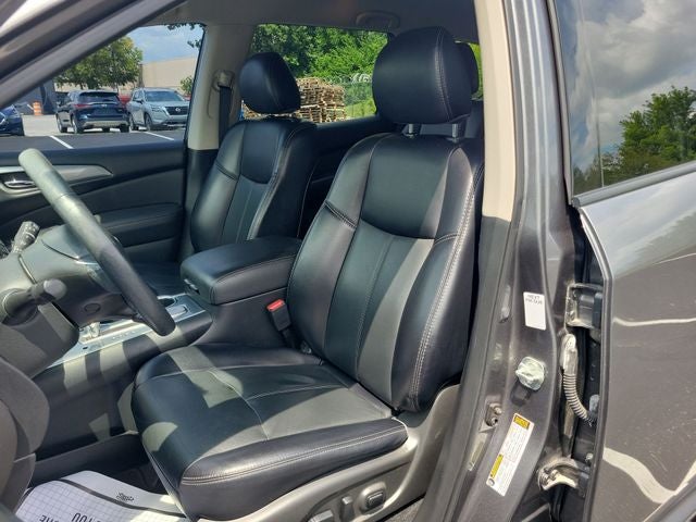 2020 Nissan Pathfinder SL