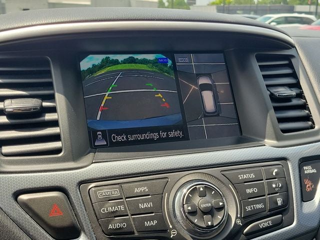 2020 Nissan Pathfinder SL