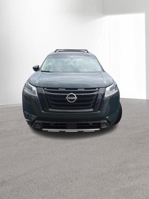 2023 Nissan Pathfinder SL 4WD's photo