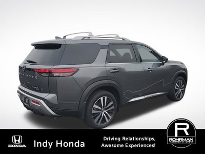 2023 Nissan Pathfinder Platinum