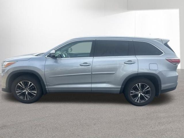 2016 Toyota Highlander XLE V6