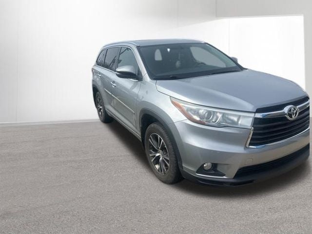 2016 Toyota Highlander XLE V6