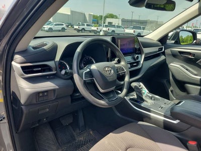2023 Toyota Highlander L