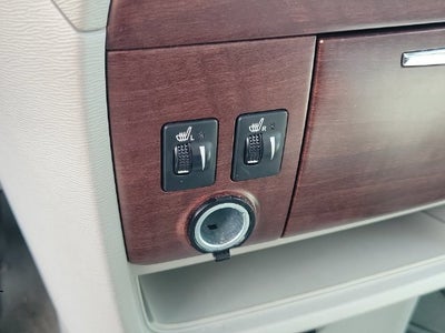2014 Toyota Sienna XLE 8 Passenger
