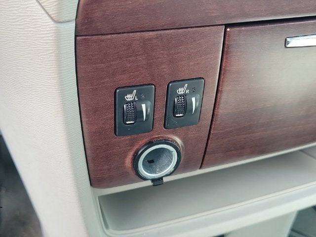 2014 Toyota Sienna XLE 8 Passenger